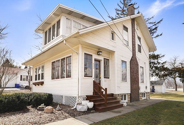 2nd image of 224 Kellogg Pl