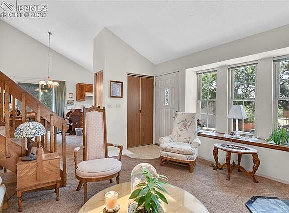 3rd image of 6611 Warbler Ln