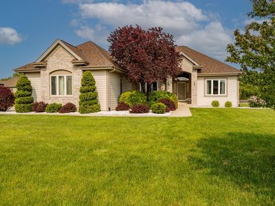 10160 South Settlers WAY, Oak Creek, WI, 53154