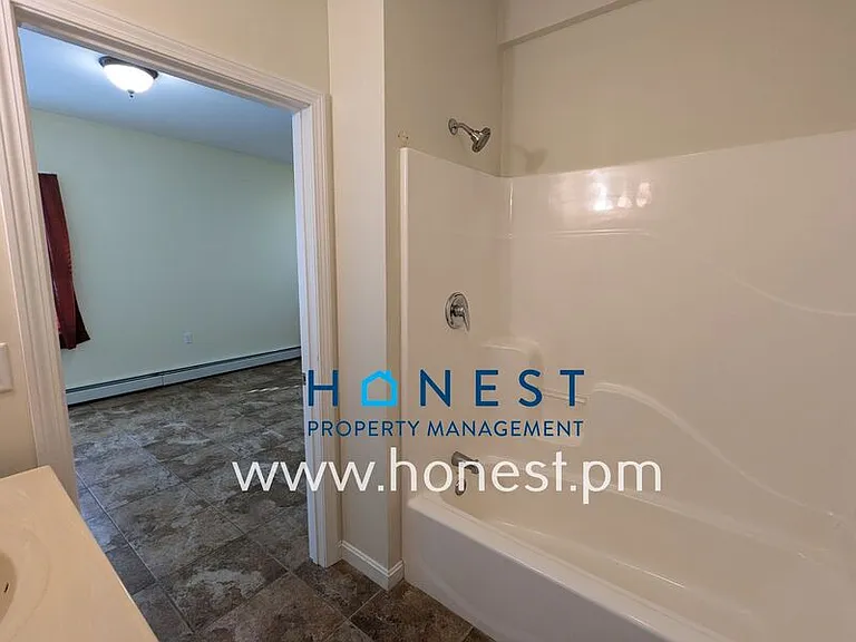 1635 Lewiston Rd #9 — Photo 21