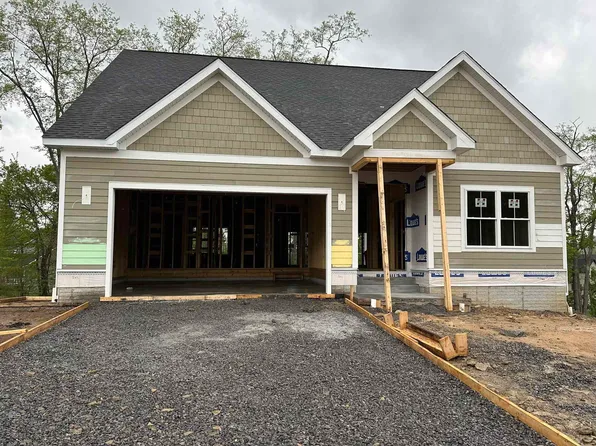 10 White Birch Cir, Morgantown, WV 26508