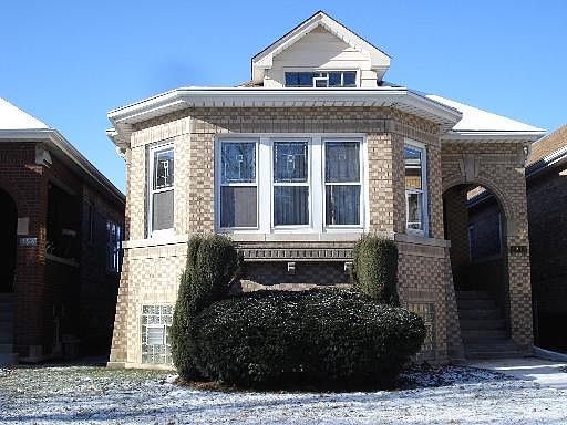 1st image of 3814 S Kenilworth Ave