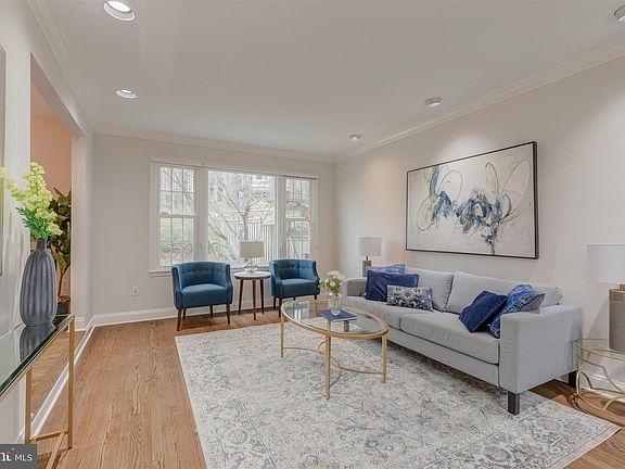 2nd image of 9838 Campbell Dr