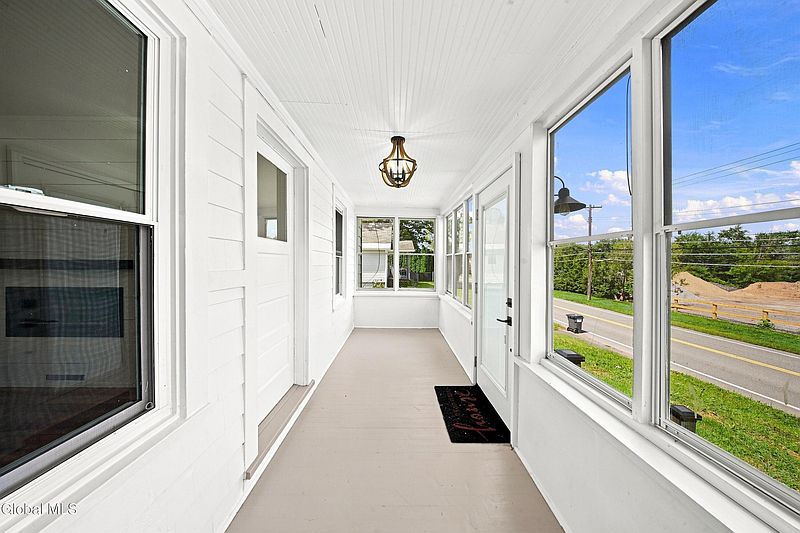 3rd image of 383 Vley Road