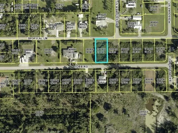 7394 Cobb Rd, Bokeelia, FL 33922