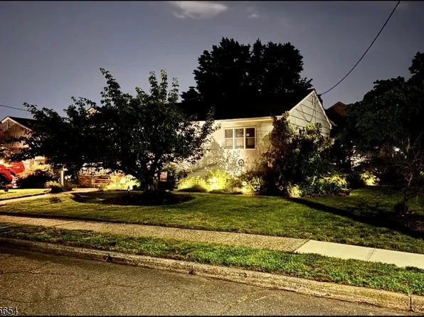 5 Corsi Rd, Bloomfield Twp., NJ 07003