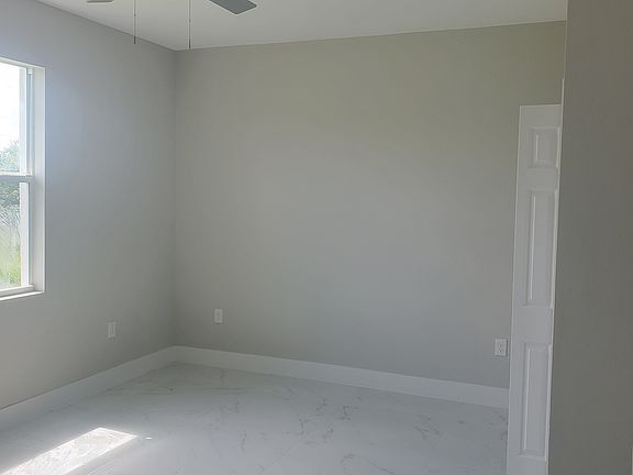 4th image of 1531 Gilbert Ave S #1531