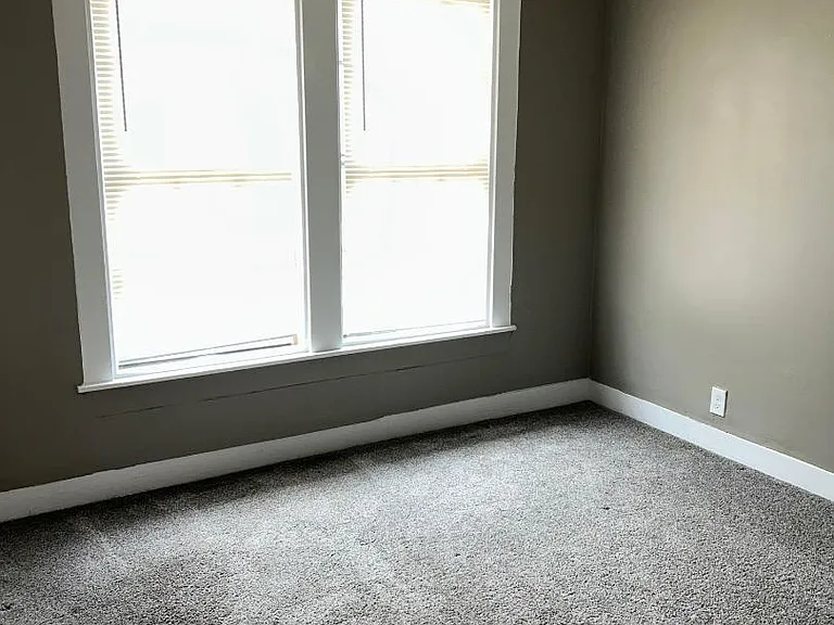 Unit Photo
