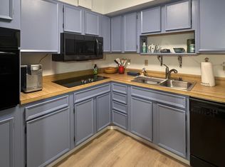 5902 Mount Eagle Dr APT 1211, Alexandria, VA 22303