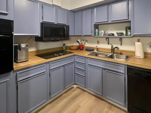 5902 Mount Eagle Dr APT 1211, Alexandria, VA 22303