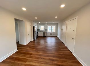 8228 Walsh Ln APT 3F, River Grove, IL 60171