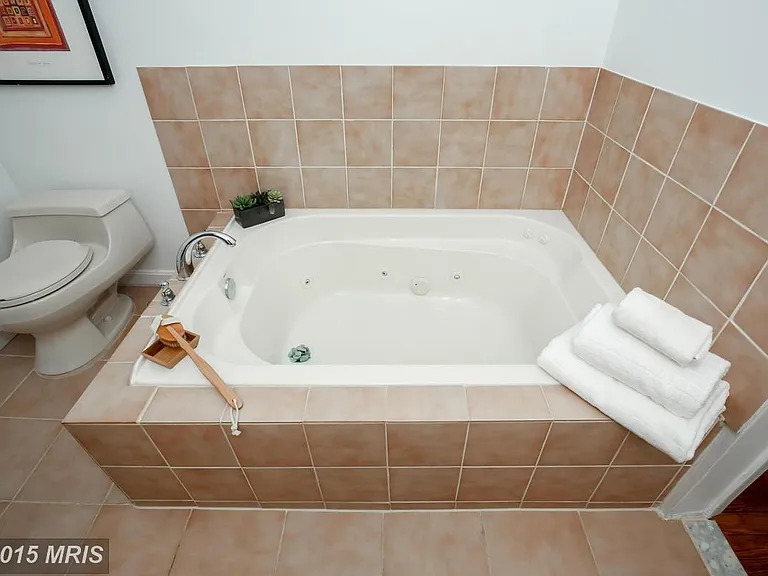Shared Bathroom 1