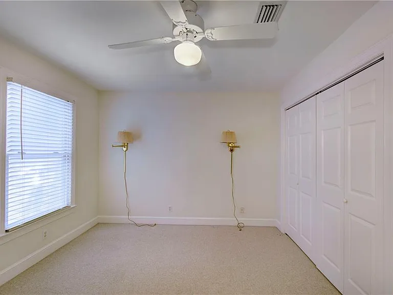 112 Newfield St — Photo 20