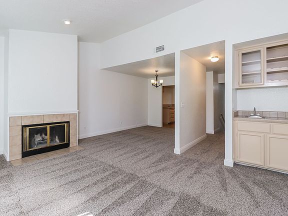 5th image of 167 Valley Oak Dr