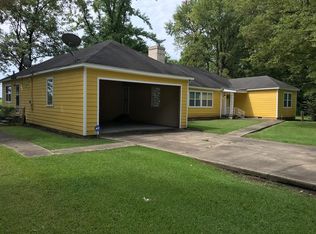 3545 S Woodlawn Dr, Greenville, MS 38703
