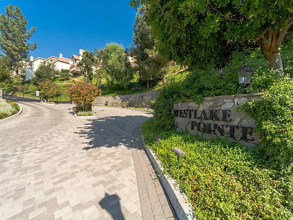 3rd image of 32154 Canyon Ridge Dr