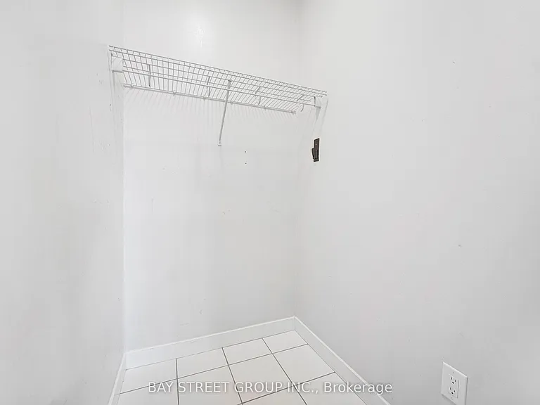 121 McMahon Dr #2708 — Photo 34