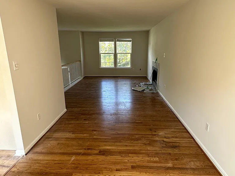 1915 Christiana Ct — Photo 17