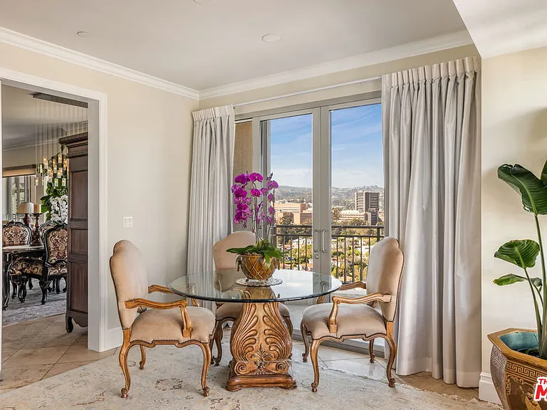 10727 Wilshire Blvd #1904 — Photo 17