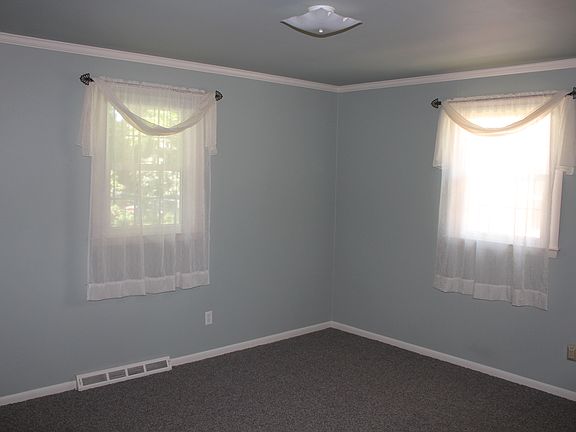 5th image of 2508 Woodview Dr