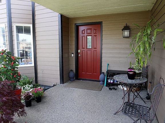 3rd image of 4608 NE 118th Ave
