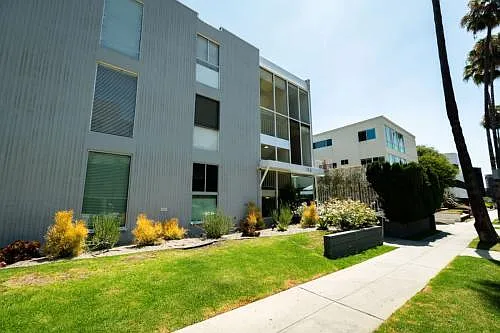 170 North Crescent Street — Photo 3