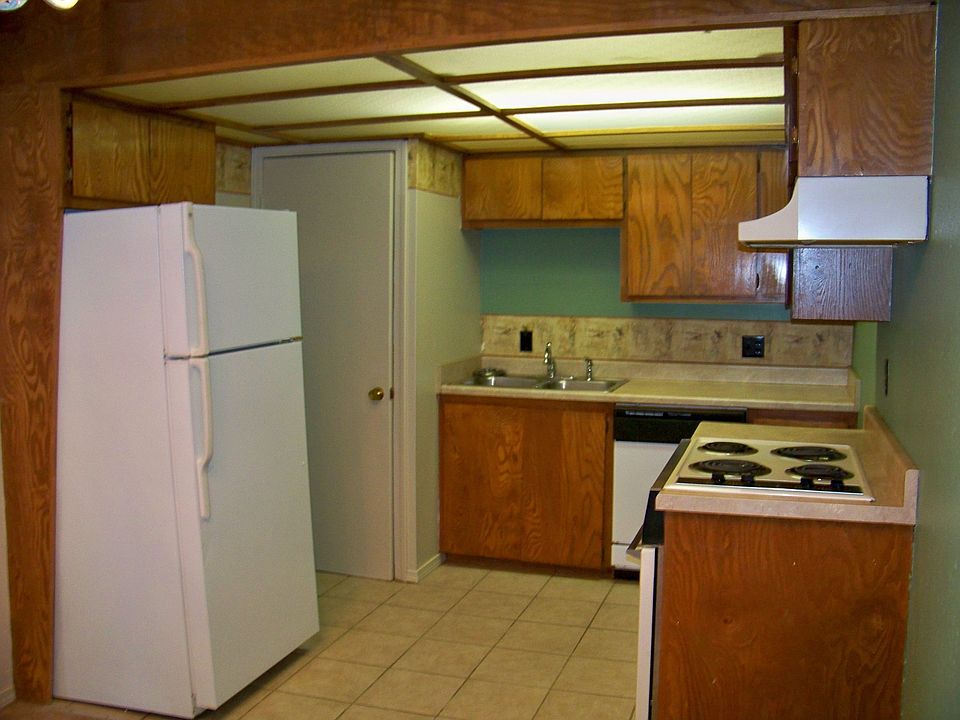 2nd image of 401 12th Ave SE APT 241