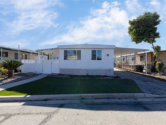 2nd image of 65 Round Table Dr #65