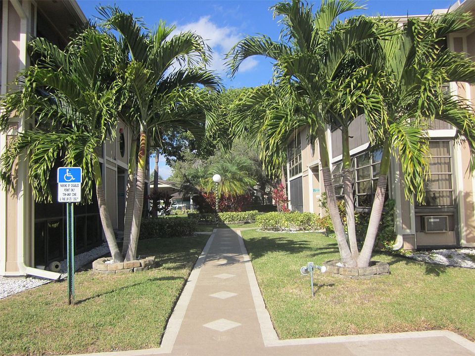 1st image of 7849 Ashmont Circle #7849