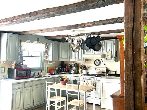 2nd image of 135 Athol Road