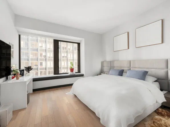 75 Wall Street image 7 of 10