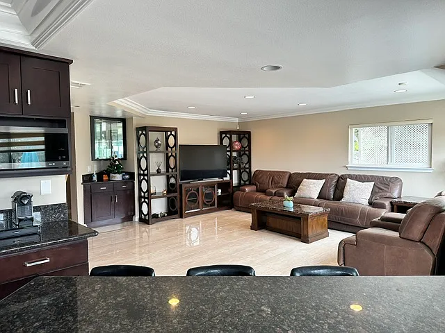 2407 Pamela Ln — Photo 7