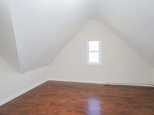 2233 East 72nd Street image 27 of 38