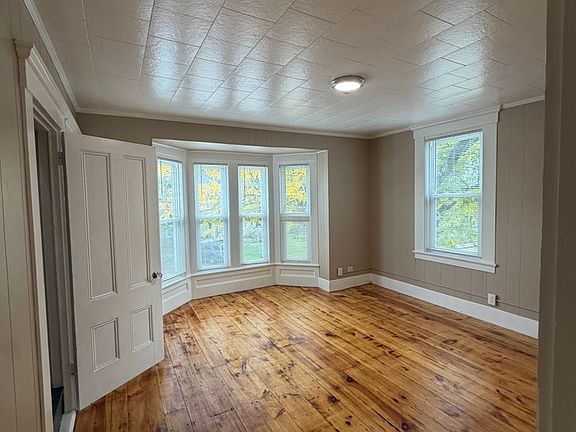 3rd image of 886 Portland St #C