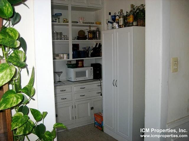1st image of 3925 N Keeler Ave #2