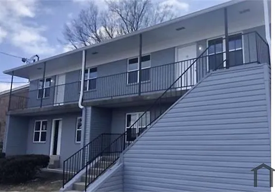 2 bed, 800 sqft, $1,000 — Photo 2