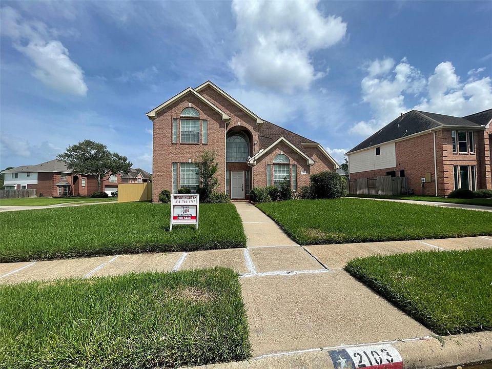 1st image of 2103 Five Iron Dr