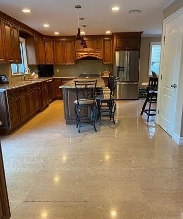 3rd image of 4 Geoffrey Ln