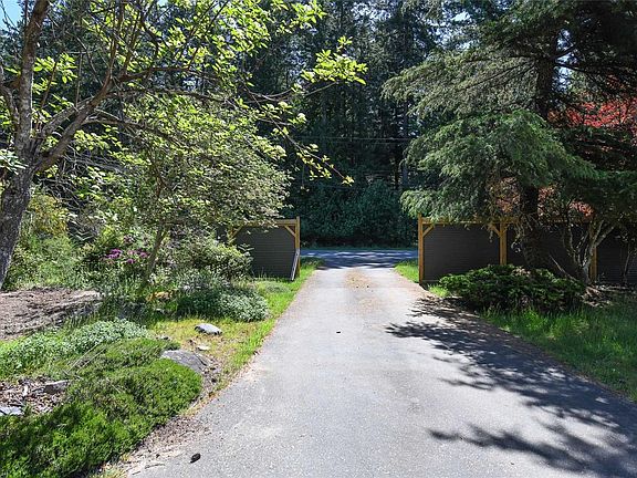 2nd image of 2410 Huband Rd