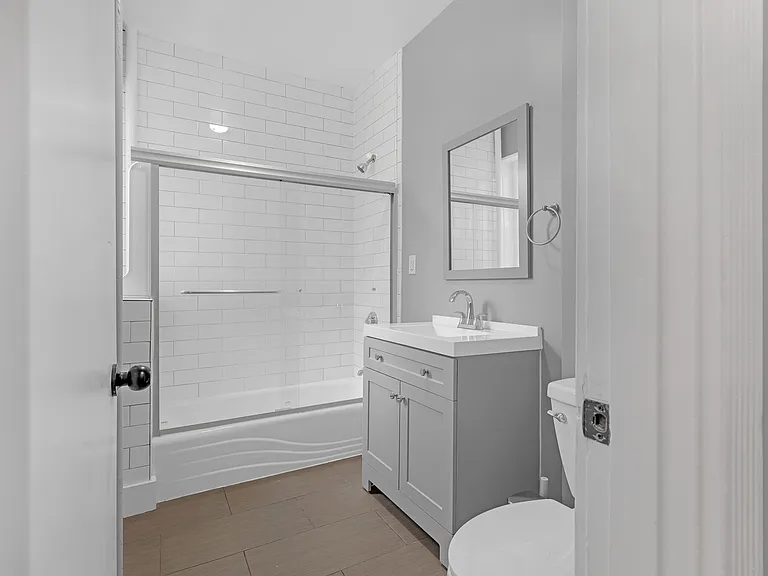 28 Glenville Ave #2 — Photo 6