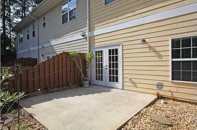 2106 Brimfield Ct NW — Photo 4