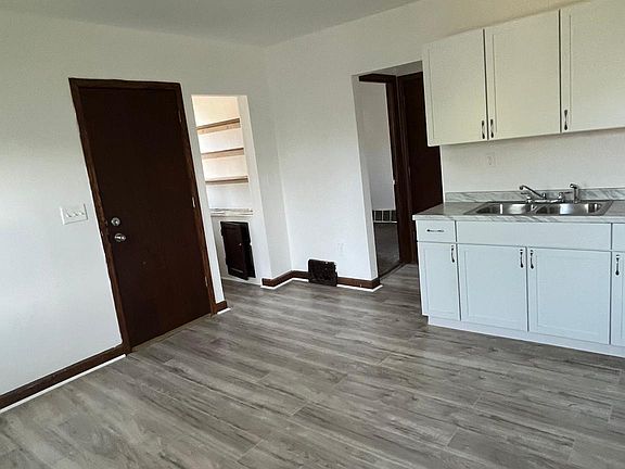 5th image of 3913 N 20th St #3913