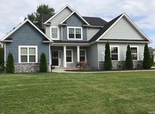 53 Haverton Ln, Amherst, NY