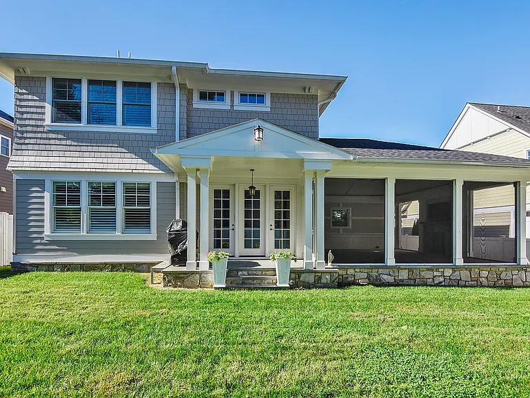 8703 Bradmoor Dr — Photo 6