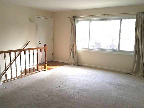 2nd image of 16774 Hillside Pl #1