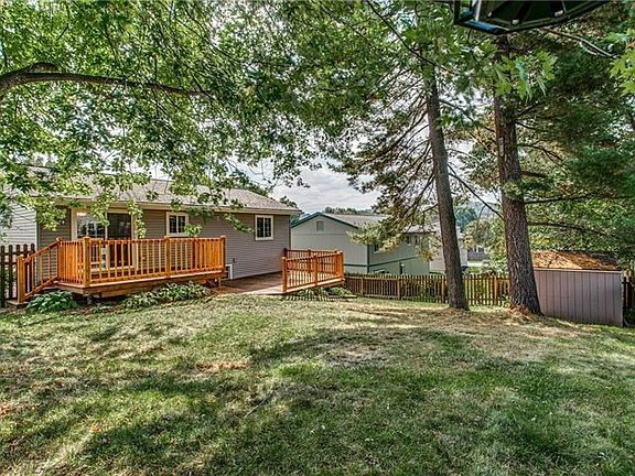 2nd image of 106 Opal Ct
