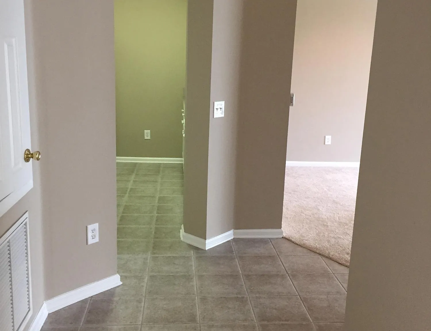 3 bed, 2.0 bath, 1247 sqft, $1,750 — Photo 4