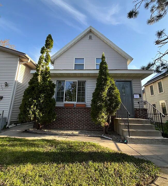 1st image of 1067 Hatch Ave Unit 2