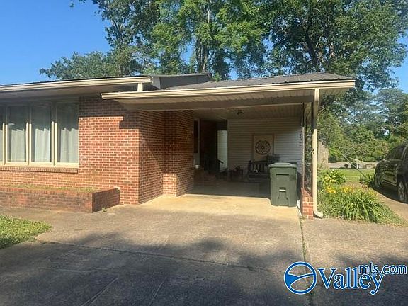 5th image of 2202 Roseberry Dr