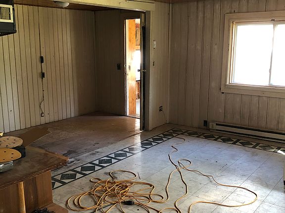 3rd image of 1165 S Park Ave